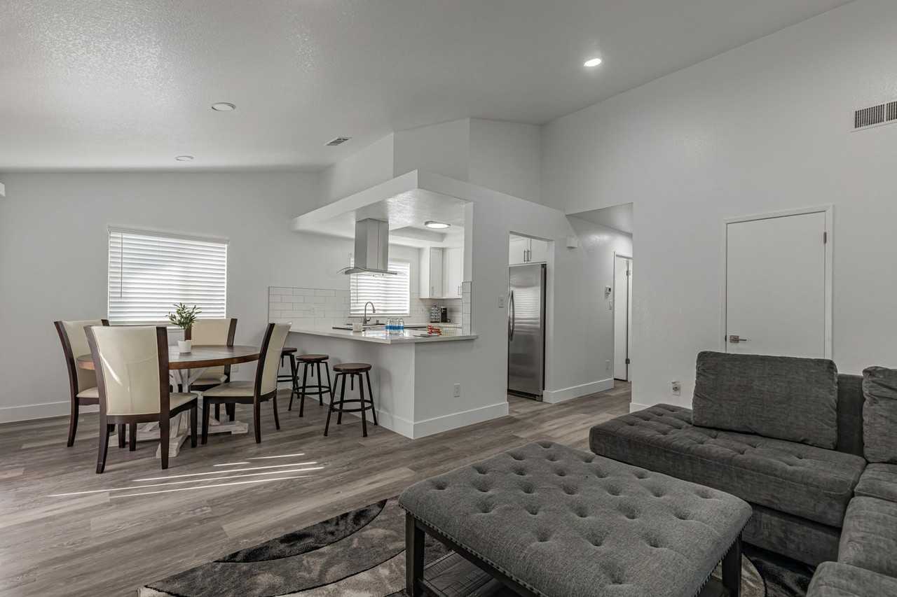 Parkview Living, LLC - Photo 4 of 16