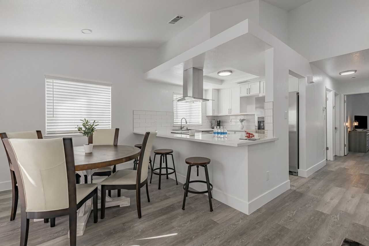 Parkview Living, LLC - Photo 5 of 16