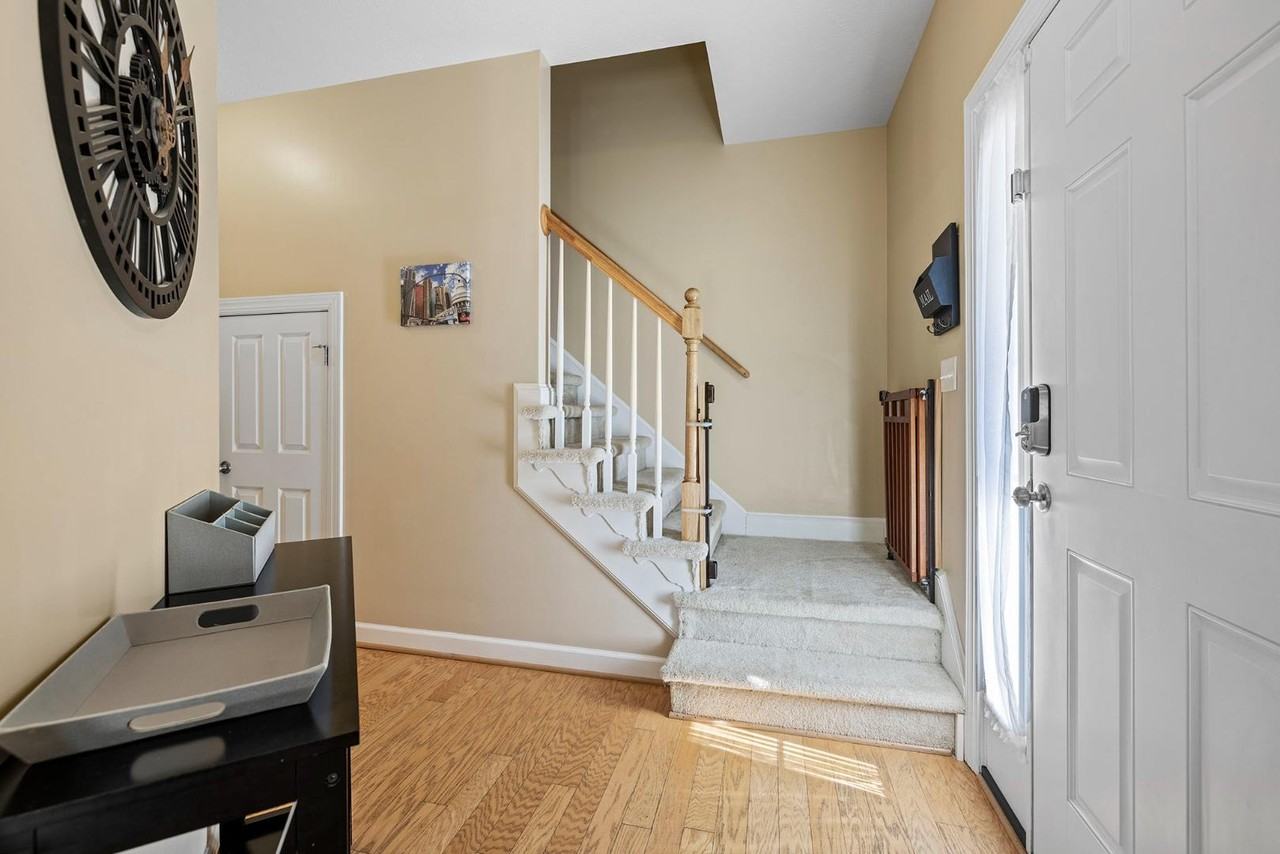 Fox Hill - Photo 3 of 10