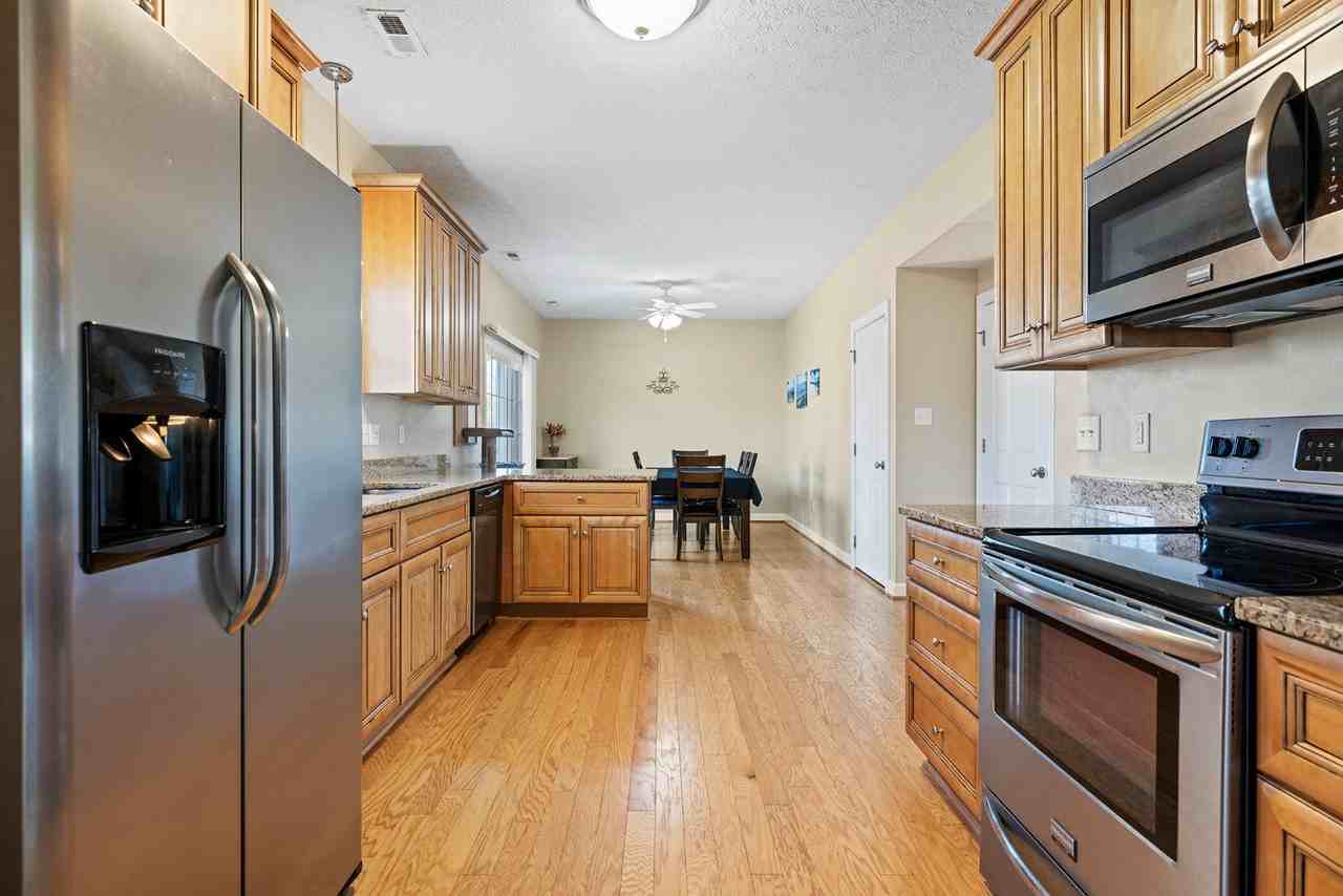 Fox Hill - Photo 6 of 10