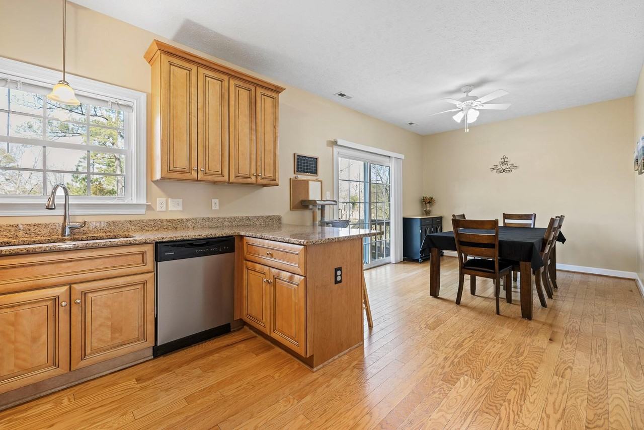 Fox Hill - Photo 7 of 10