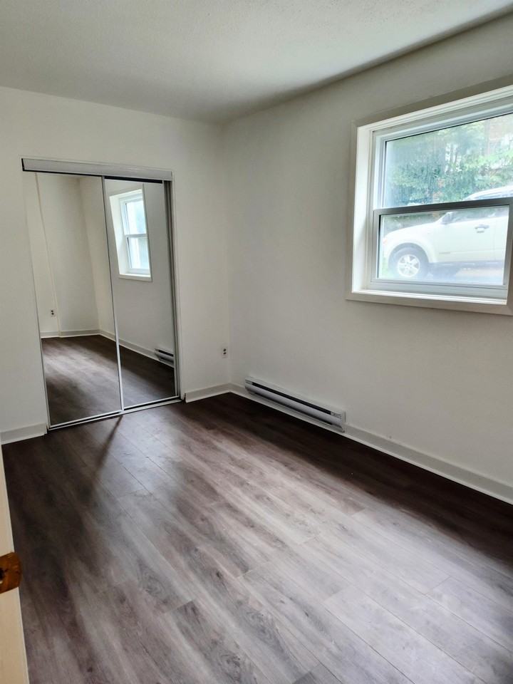 1 Coachwood Rd #1 - Photo 3 of 9