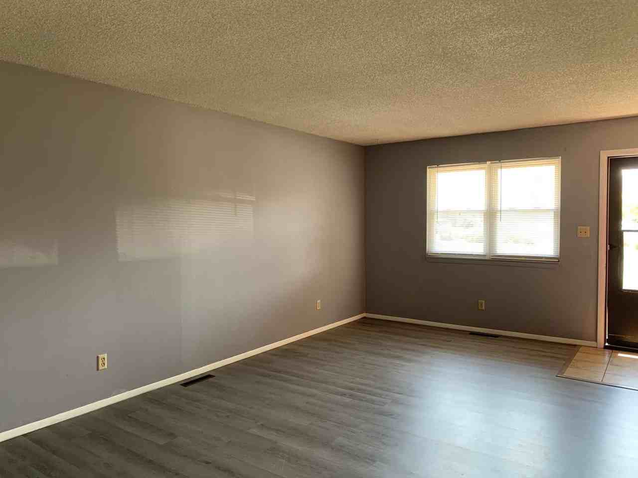 3825-3835 College View Ave - Photo 3 of 18