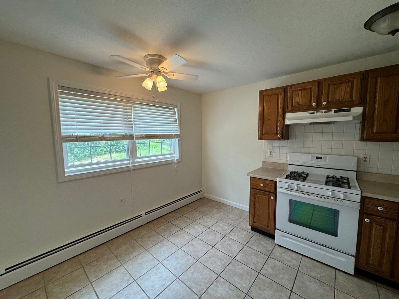 70 Edgelawn Ave - Photo 6 of 25