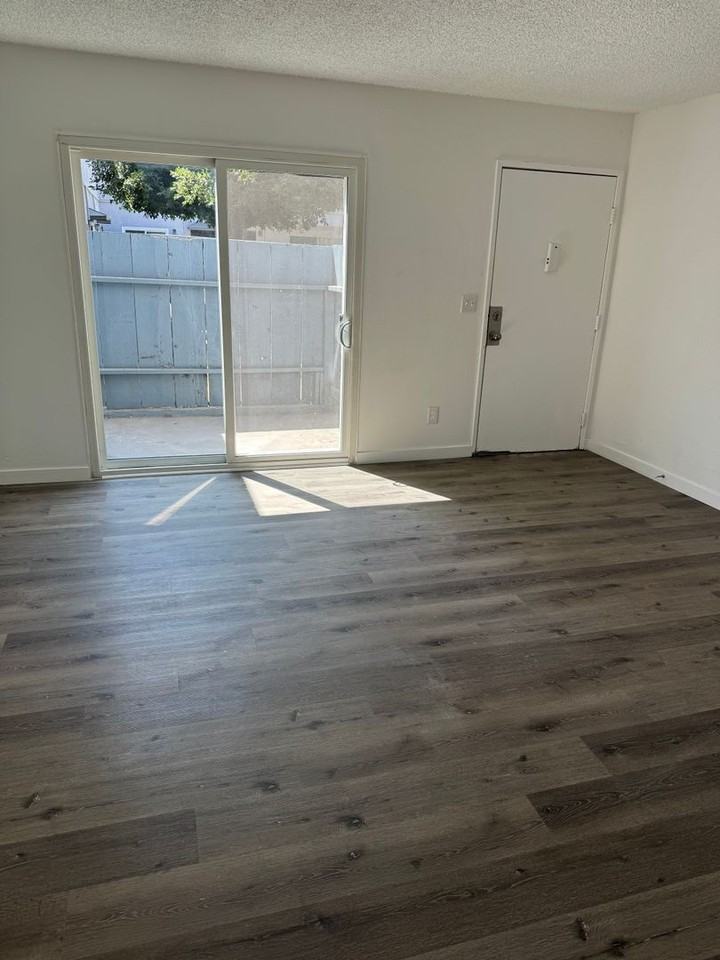 Colden - Photo 2 of 12