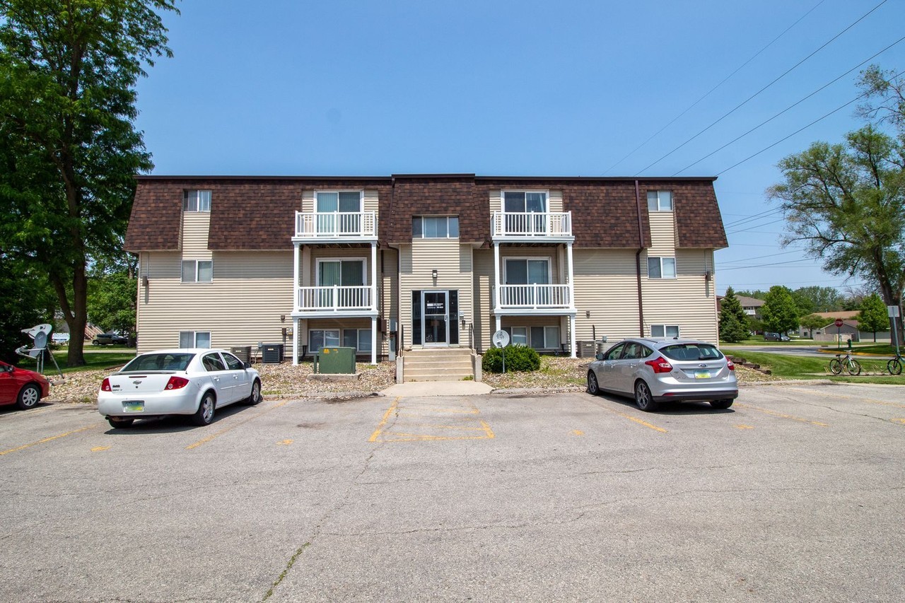 4606 Ontario - Photo 2 of 32