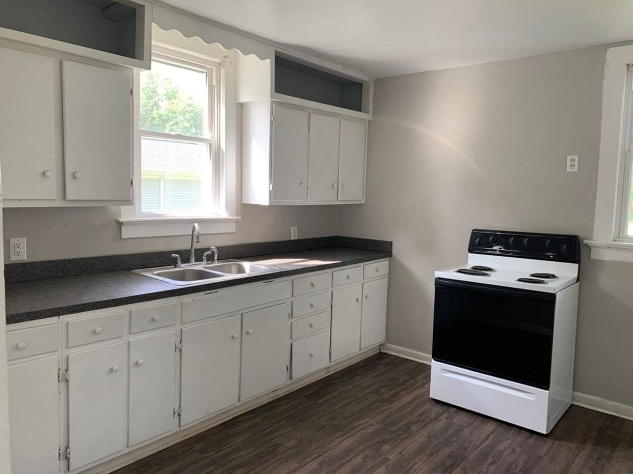 504 Adams St, Evansville, IN 47713 - Photo 3 of 11