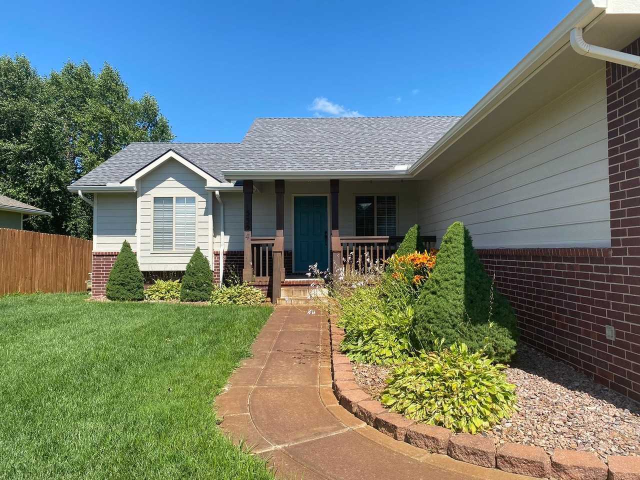 5324 S Ellis St - Photo 3 of 45