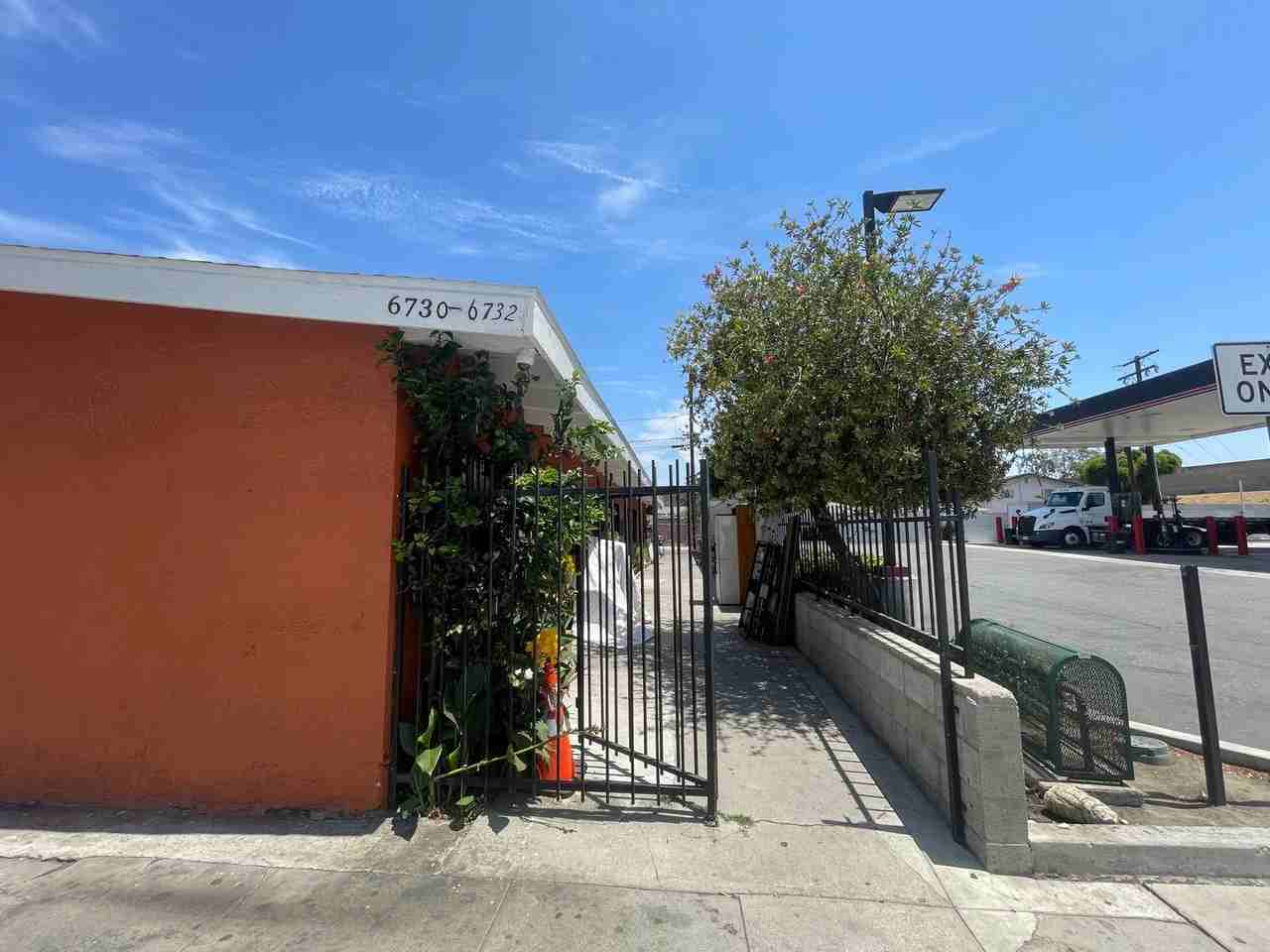 PARAMOUNT 6730 - Photo 2 of 10