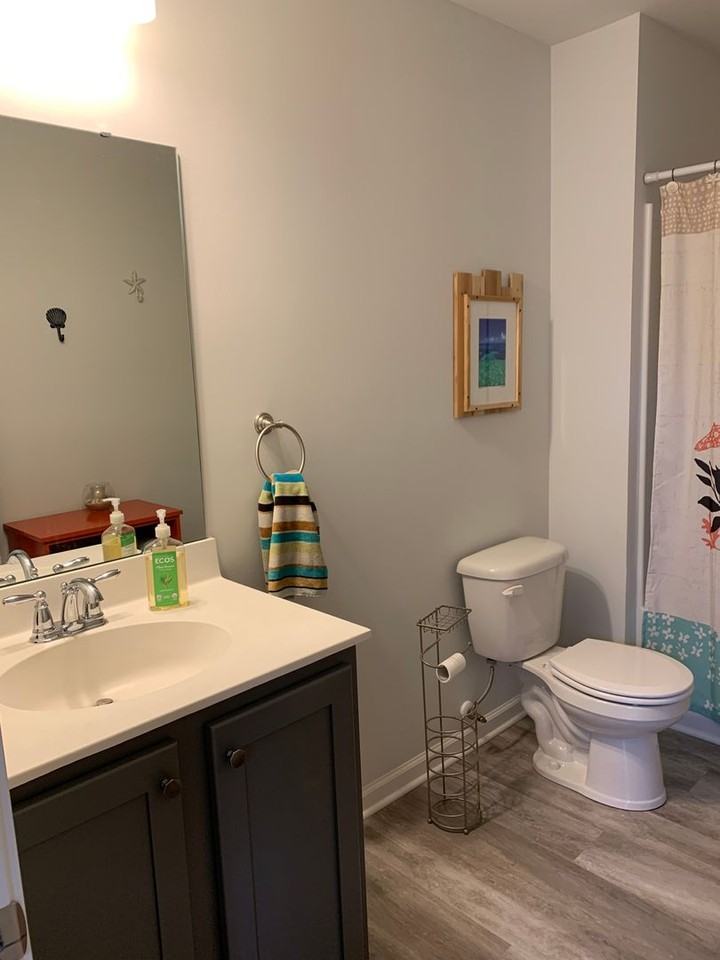 222 Goshen Rd - Photo 7 of 26