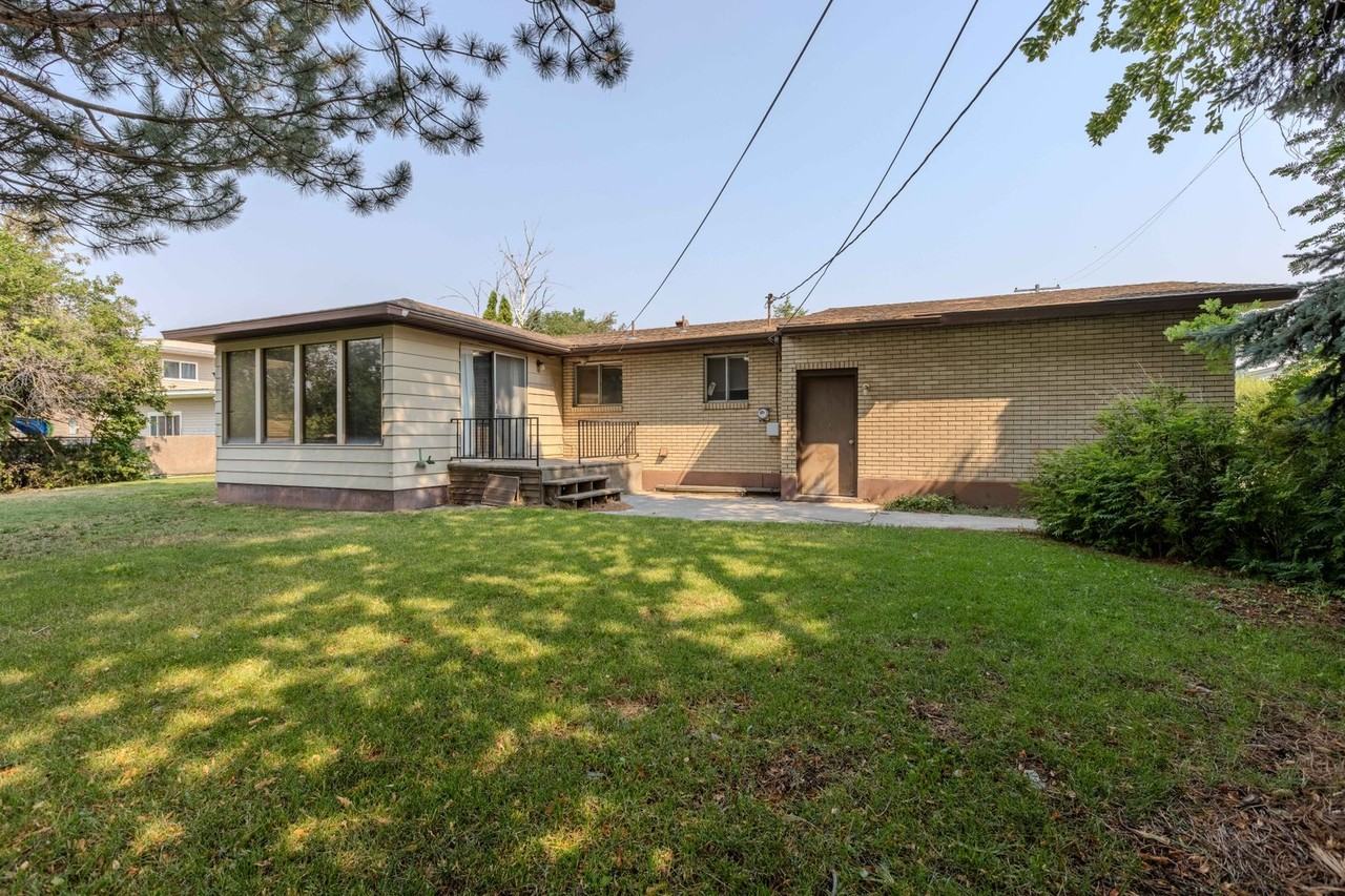 587 West Main Street - Photo 2 of 25