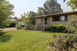 featured image of 587 W Main St