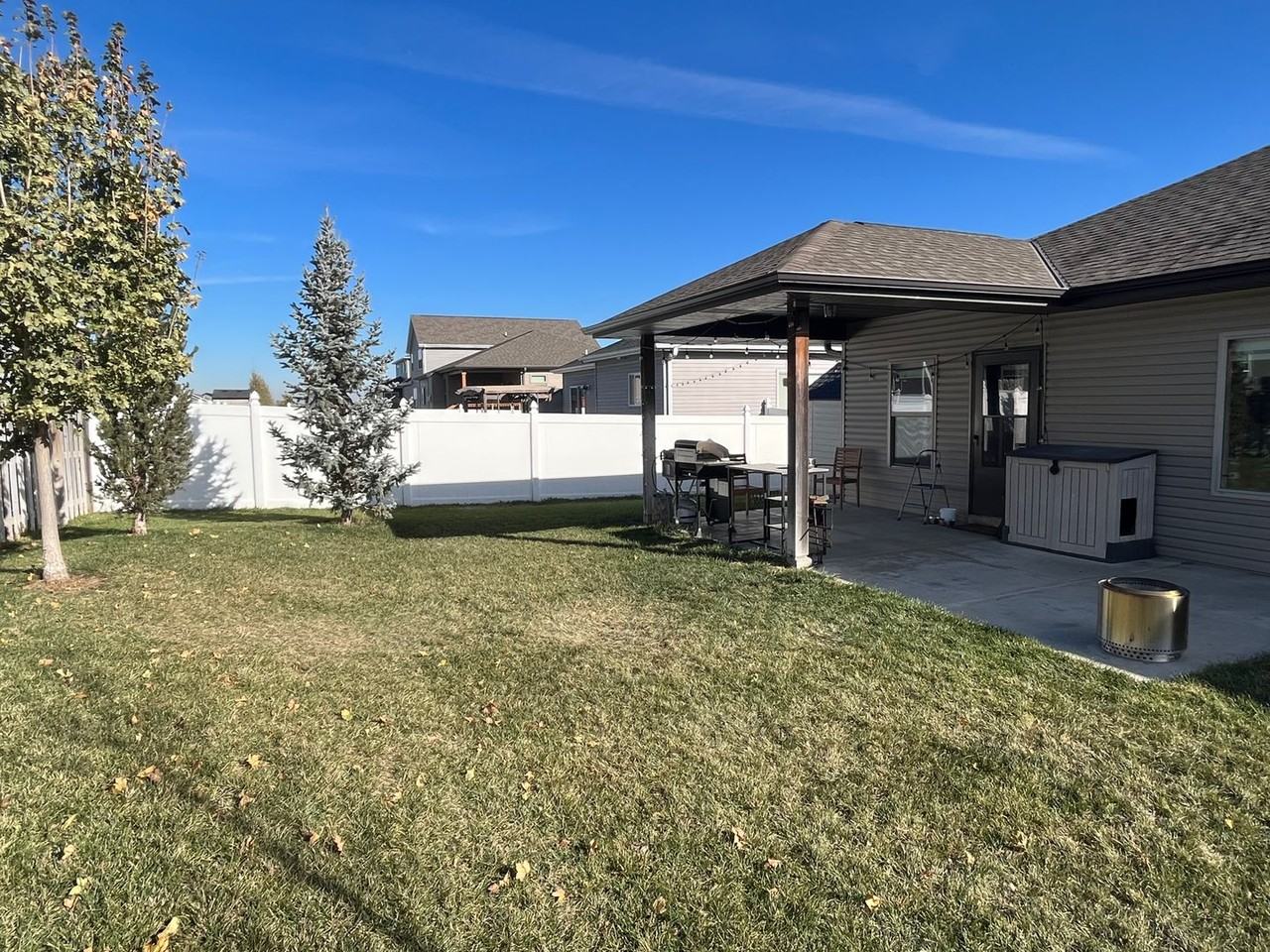 3111 N 94th St - Photo 2 of 30