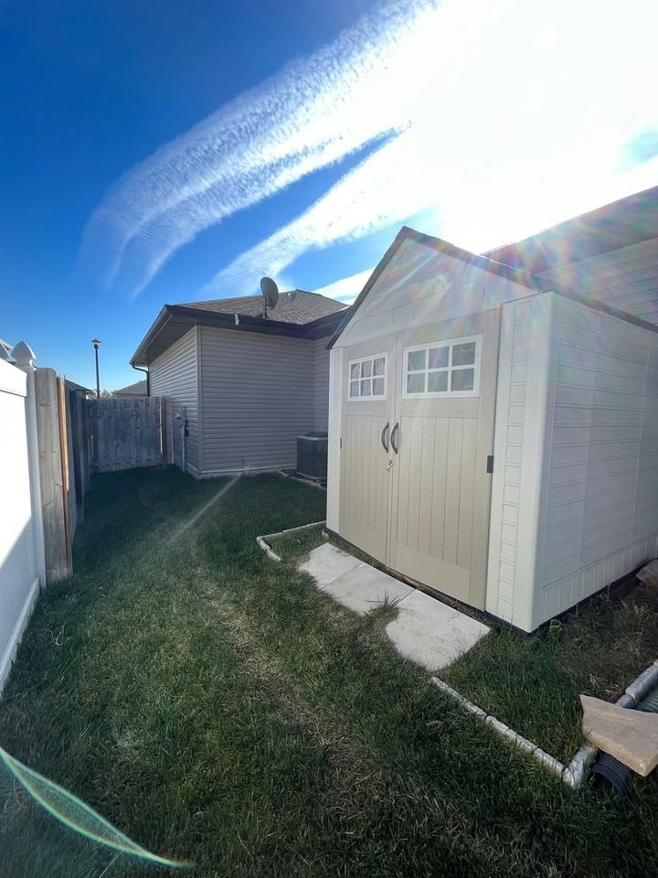 3111 N 94th St - Photo 3 of 30