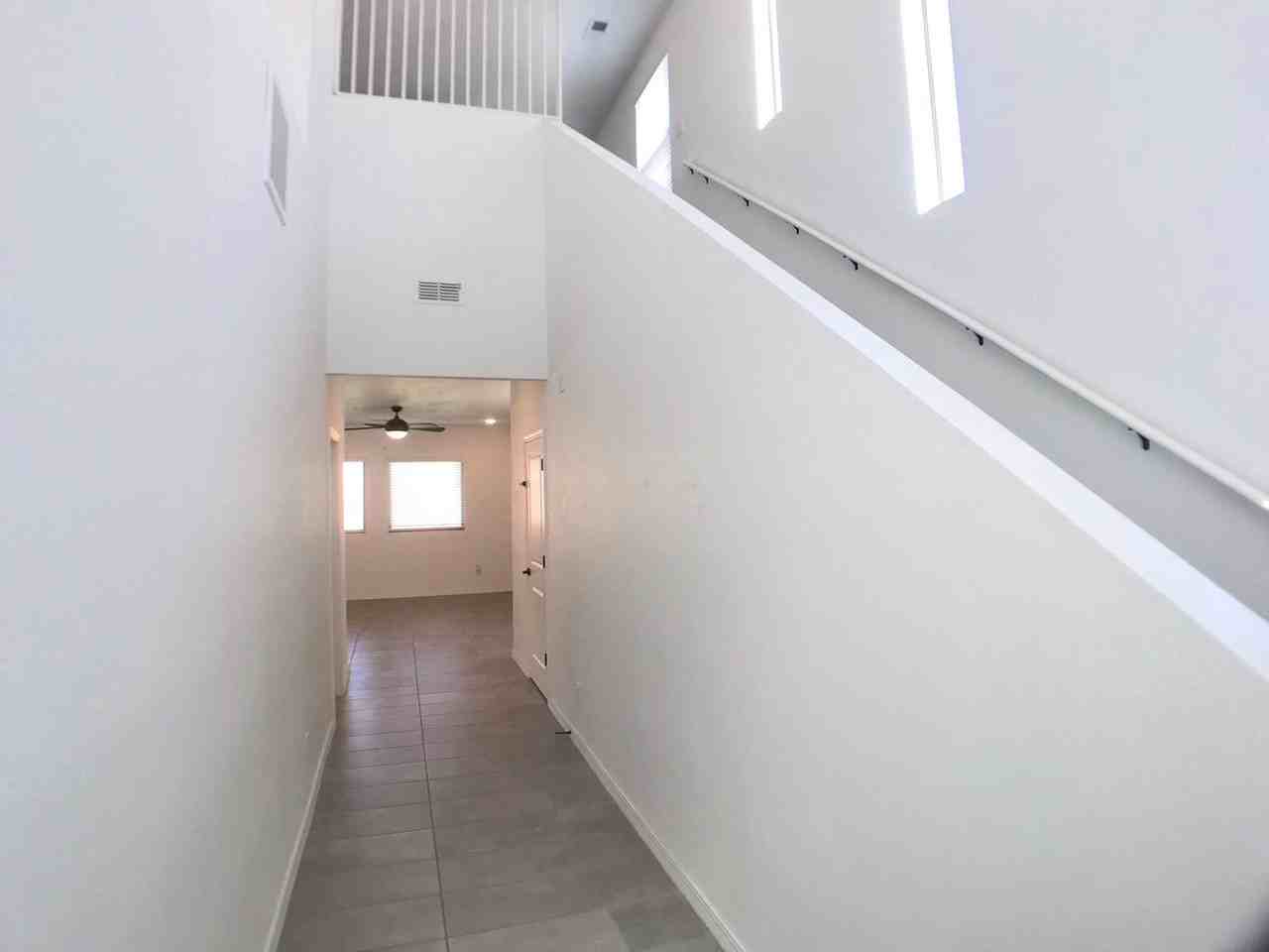 313 Wyatt Avenue Southwest - Photo 3 of 25