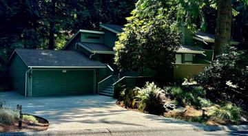 featured image of 2104 Sahalee Dr E