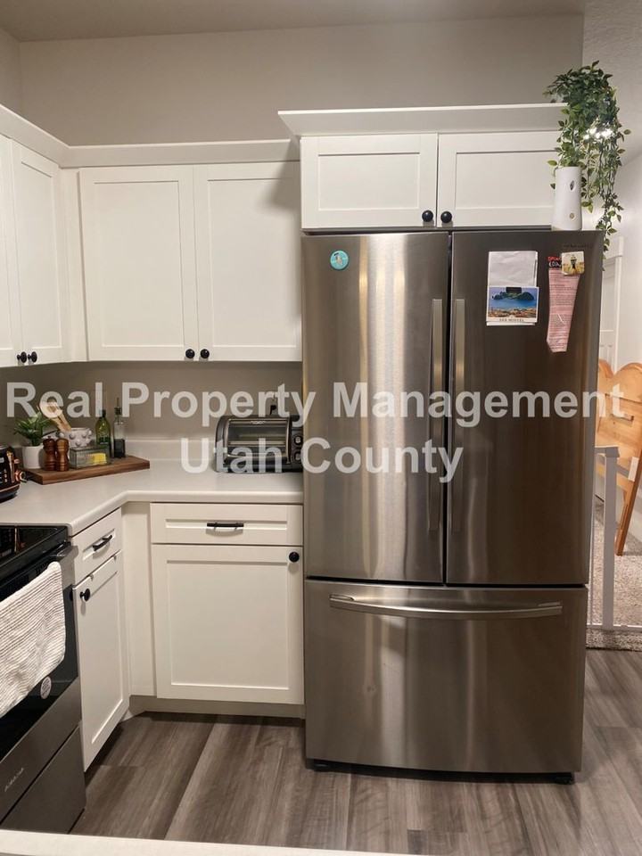 3323 W Hardman Way - Photo 2 of 23