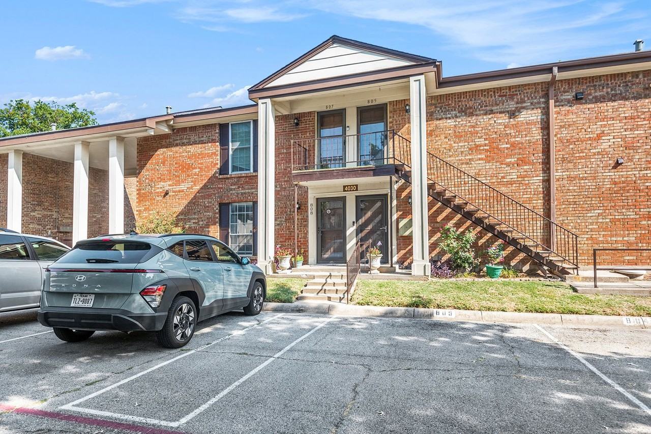 4030 Ridglea Country Club Dr - Photo 2 of 25