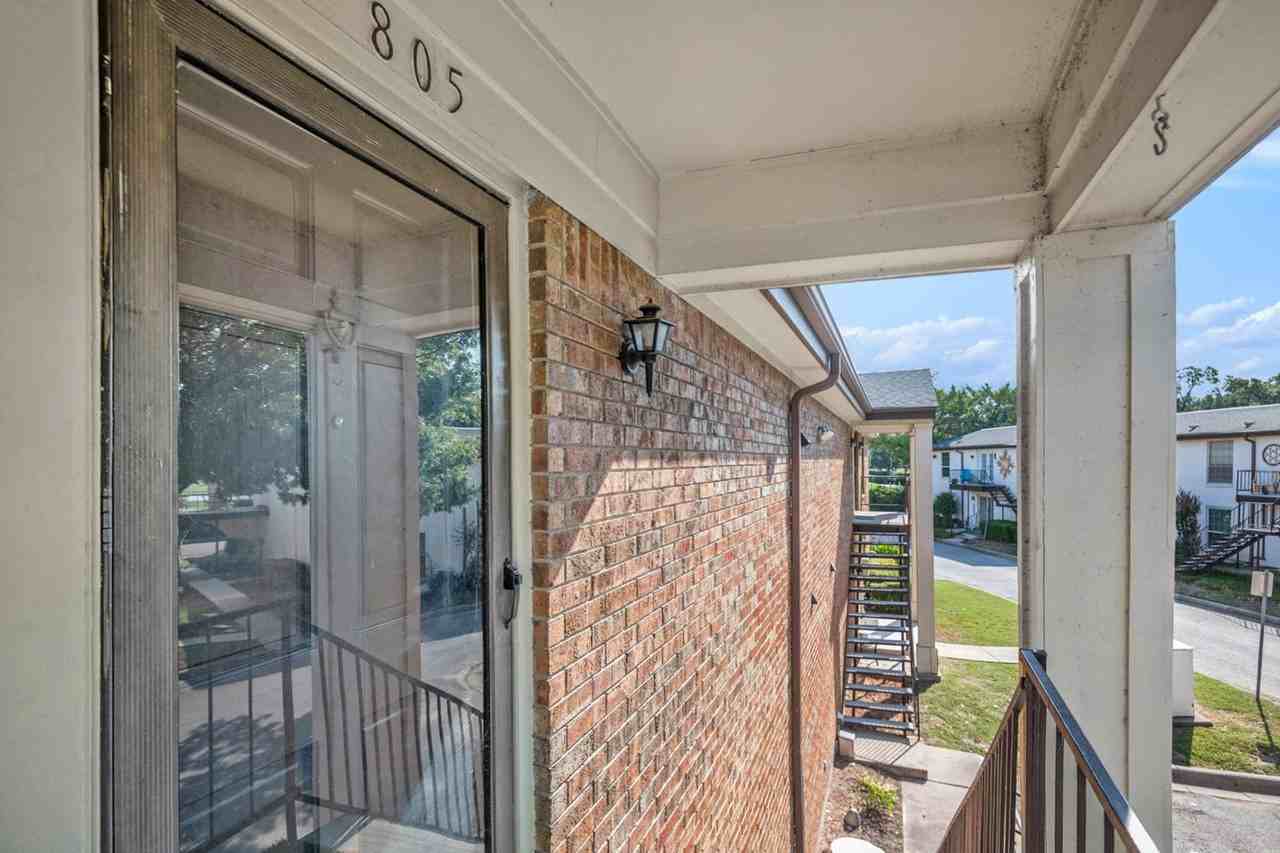 4030 Ridglea Country Club Dr - Photo 3 of 25