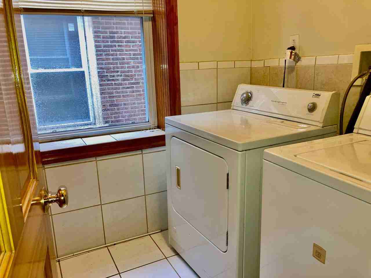 1231 S 47th St - Photo 4 of 13