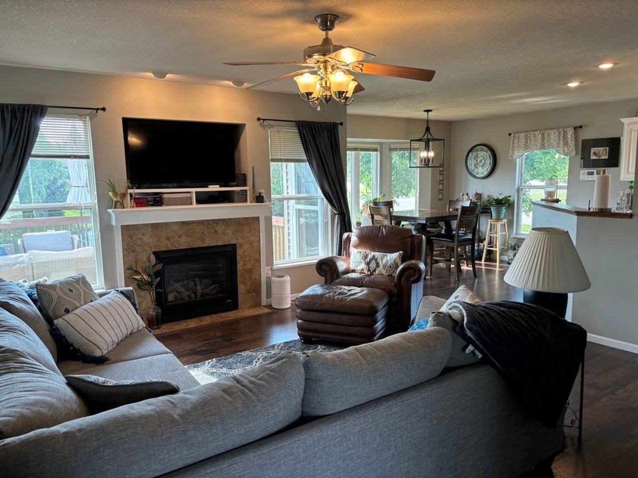 3309 S Jamie Ln - Photo 2 of 19