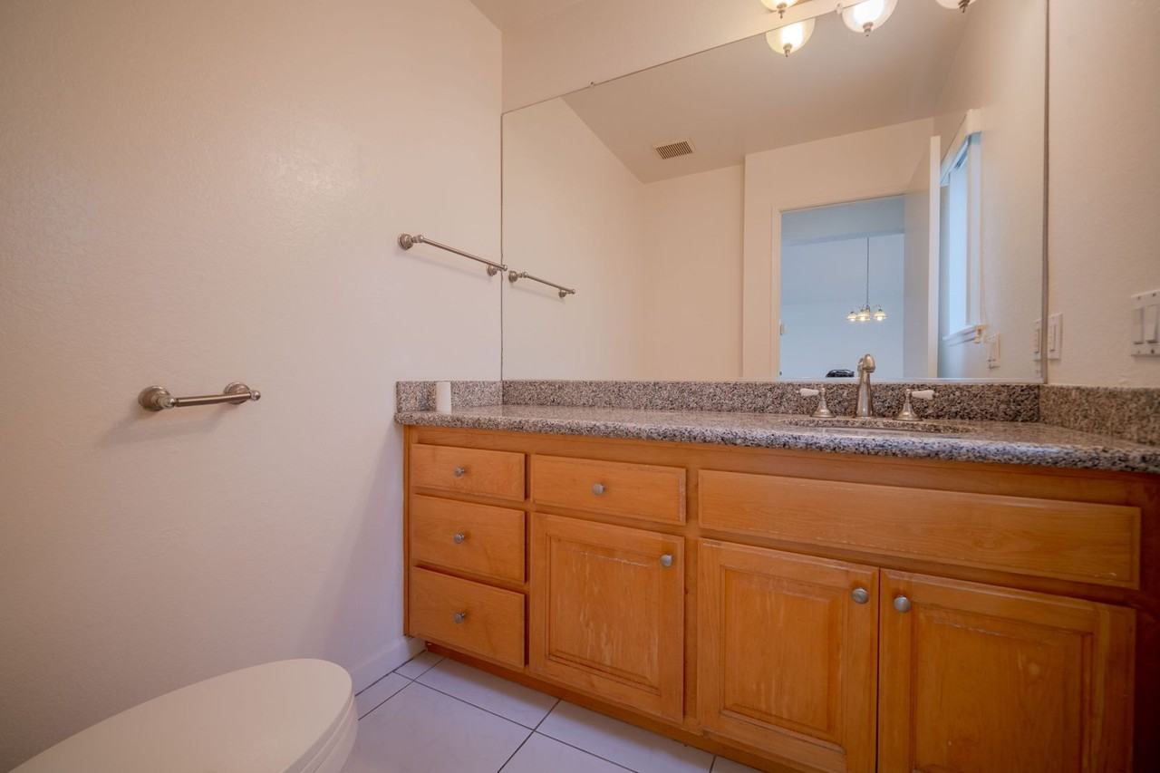18950 Mount Walton Cir - Photo 6 of 41