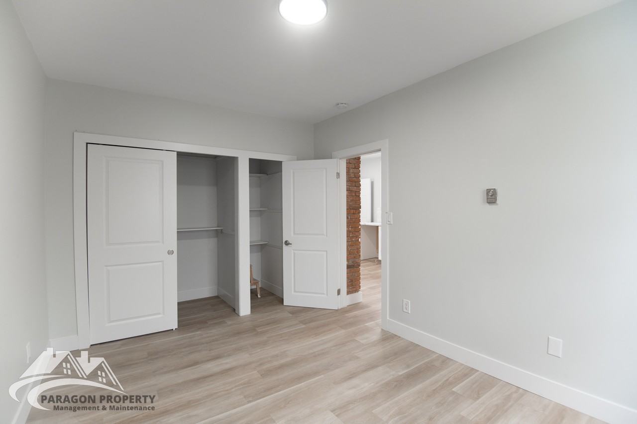 38 Baxter St - Photo 6 of 18