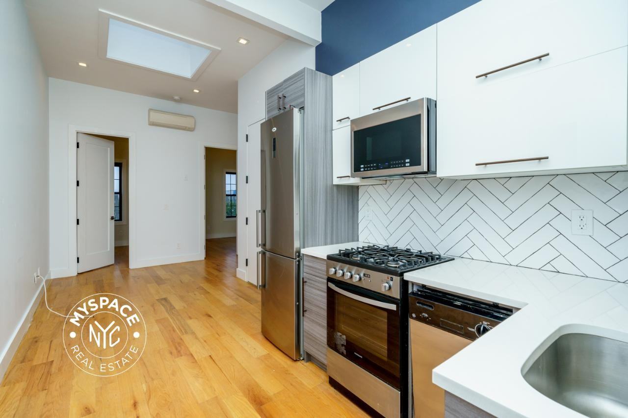 50 Starr St #3L - Photo 3 of 10