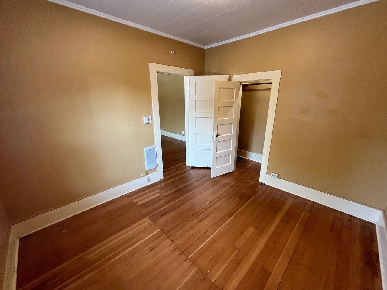 310 Nw Harriman St #8 - Photo 7 of 14