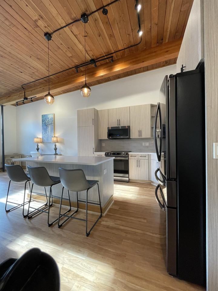 1301 Avon St #C3 - Photo 5 of 32