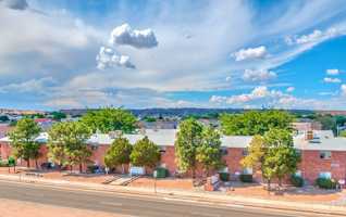 featured image of 6001 Montano Rd Nw