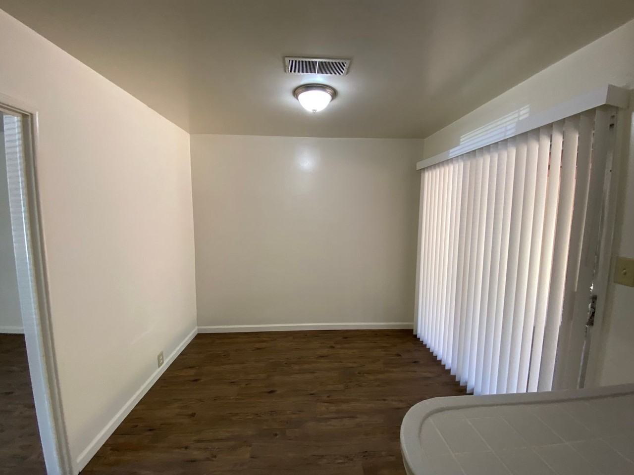 1220 S Church St - Photo 6 of 28