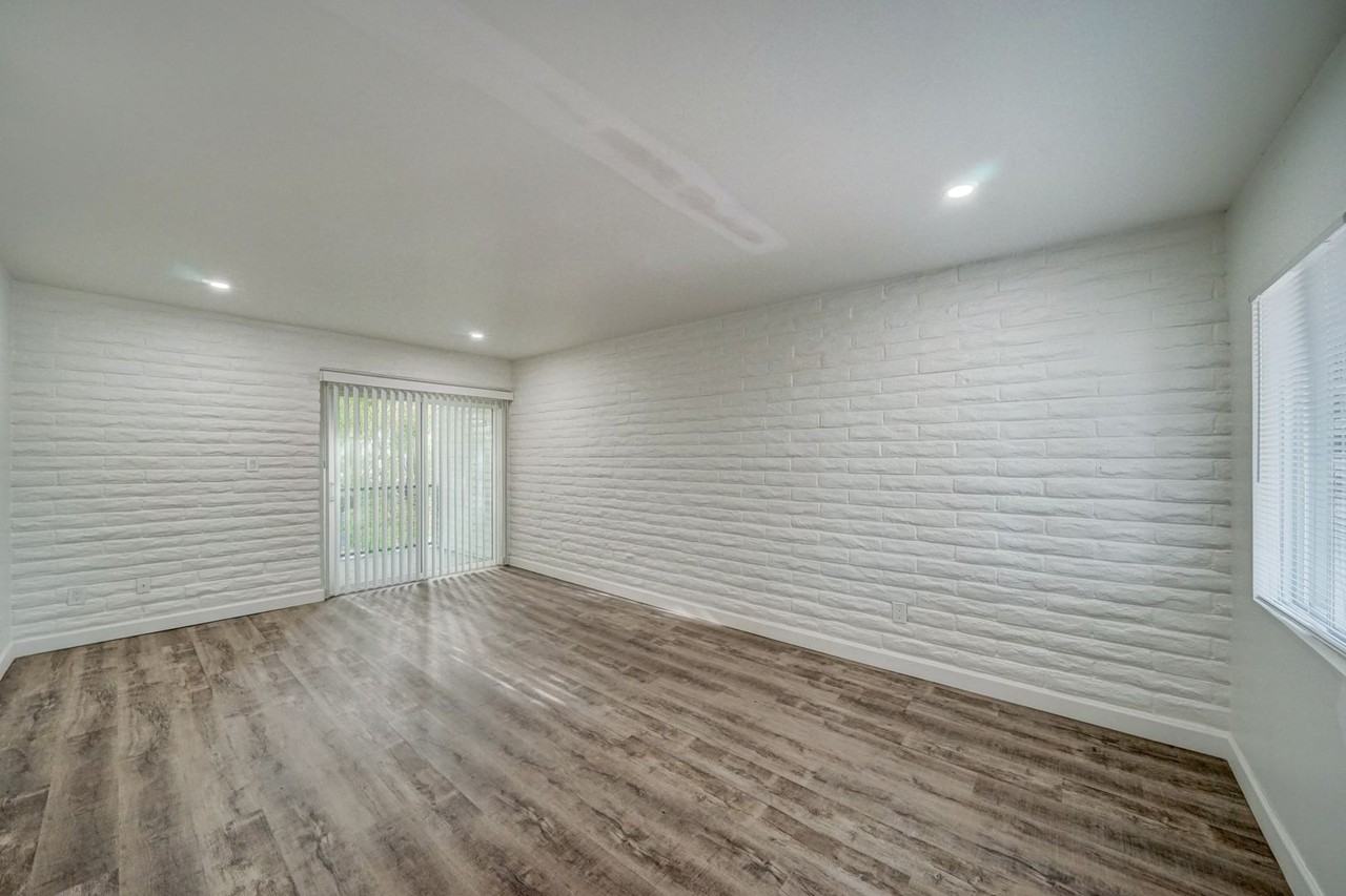 2919 N 38th St #3 - Photo 6 of 23