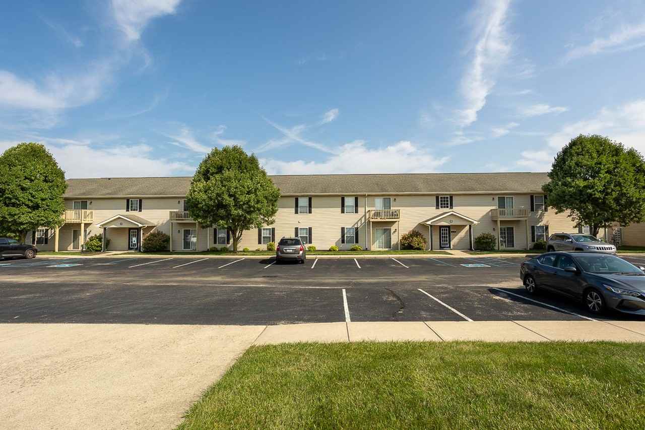 Fox Brook Apartments - Photo 3 of 50