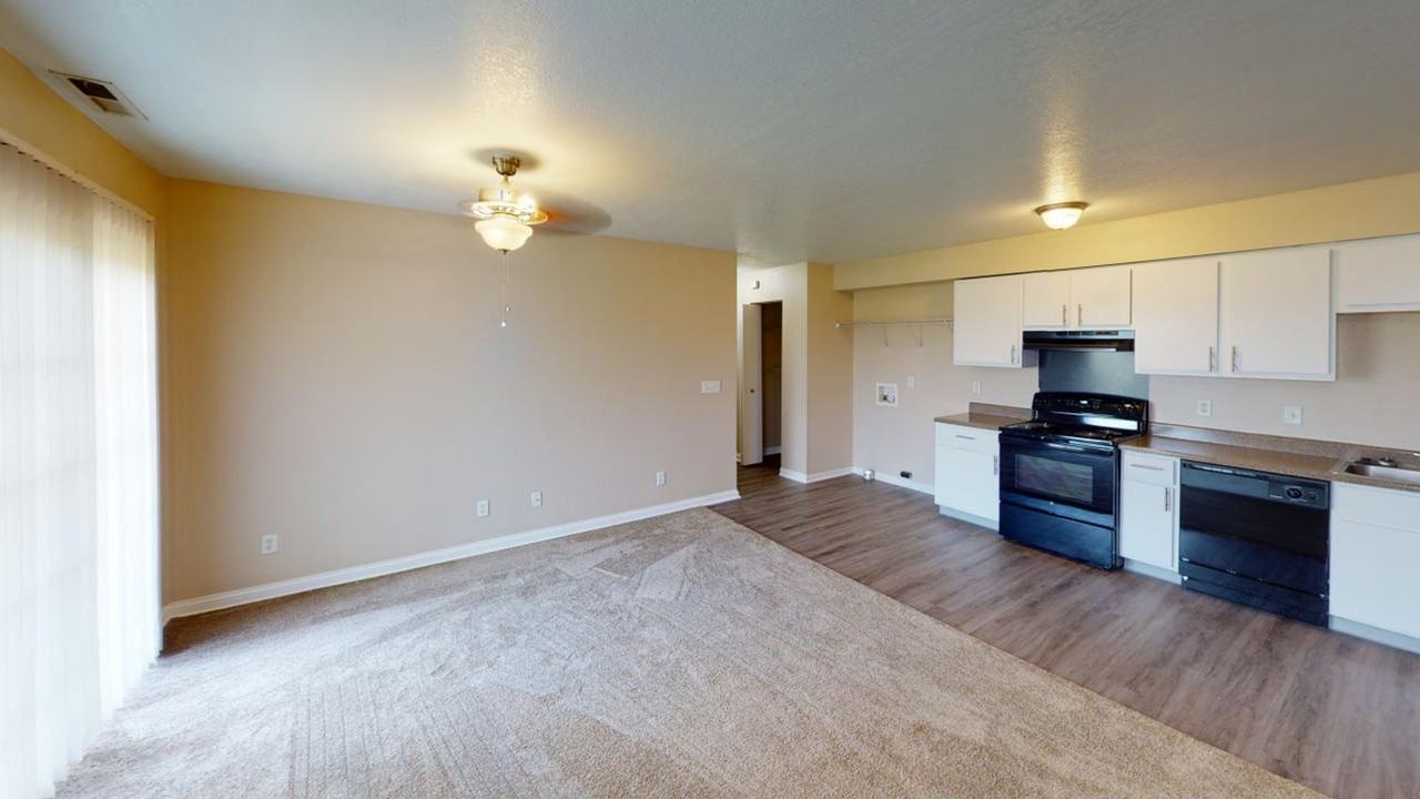 Fox Brook Apartments - Photo 6 of 50