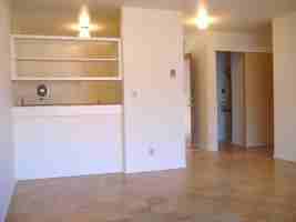 featured image of 525 E Roy St