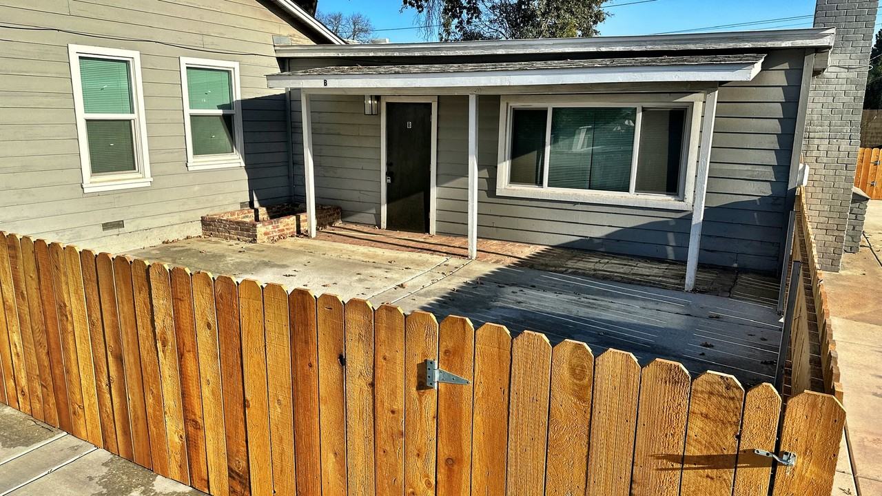 325 -327-1838 W. Sunnyside Ave. - Photo 2 of 13