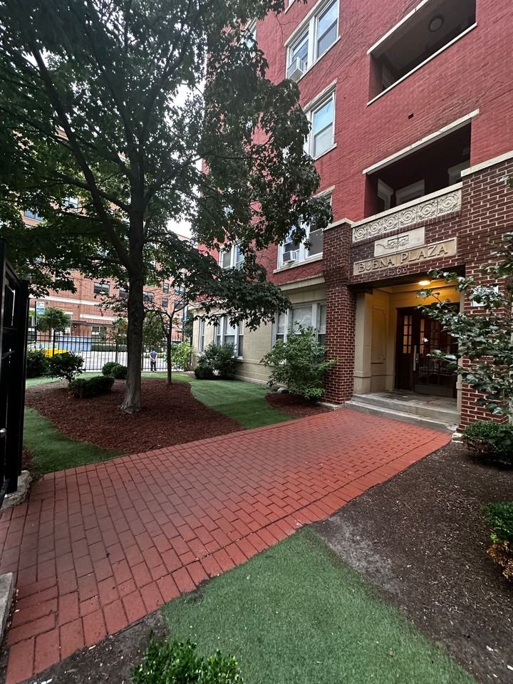 Buena Plaza - Photo 2 of 4