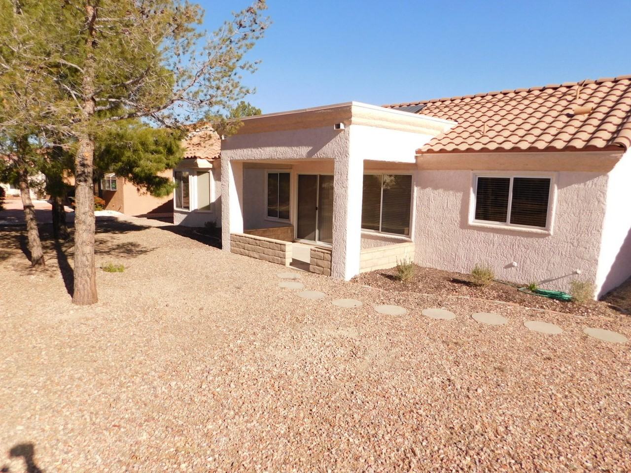 2445 Desert Glen Dr - Photo 3 of 15