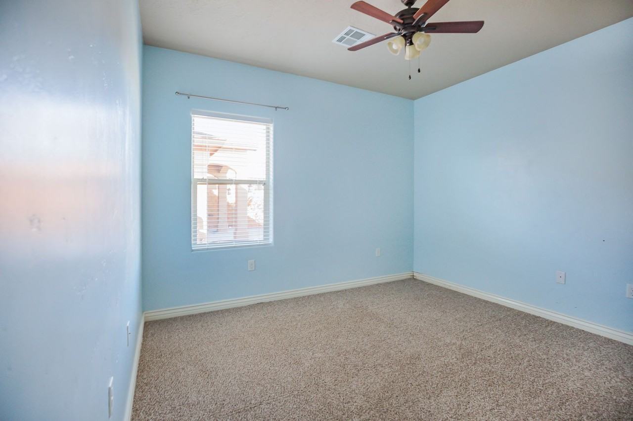 416 Tierra Bella Dr - Photo 4 of 29
