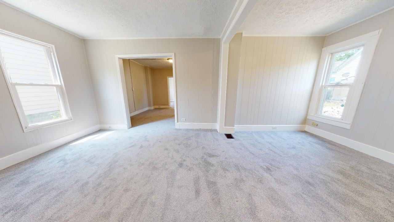 9516 Larnder Ave - Photo 5 of 50