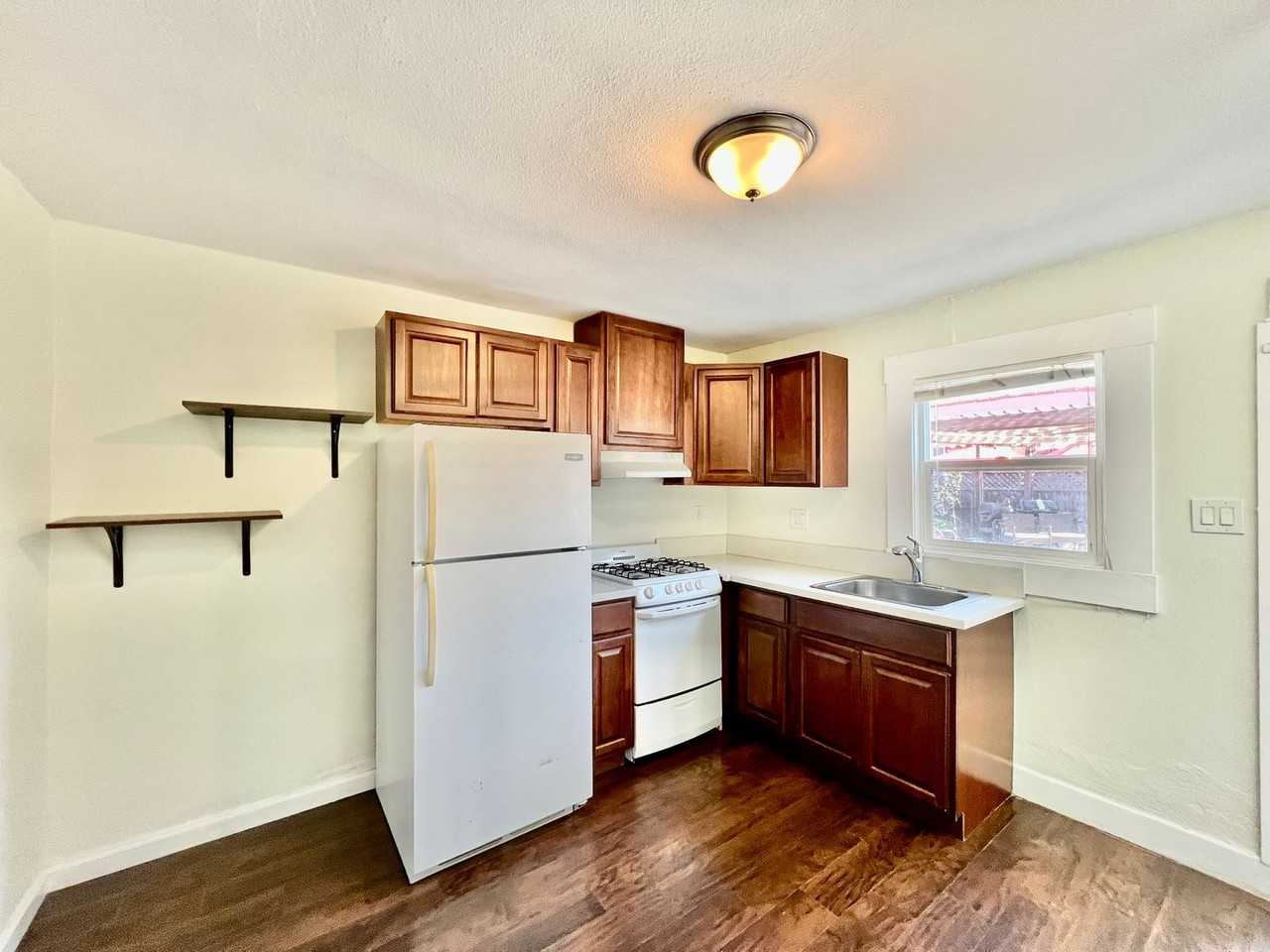 3584-86 32nd St - Photo 2 of 7