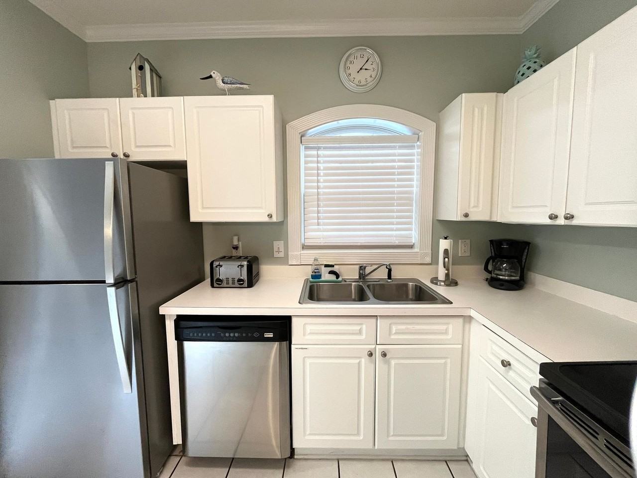 4877 Dahlia Court - Photo 7 of 36