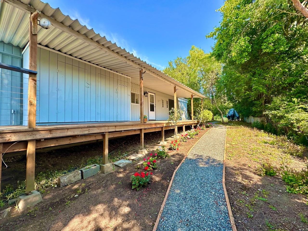 3419 Robertson Rd - Photo 2 of 20