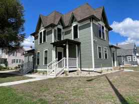 133 S Prairie Ave - Photo 1 of 1