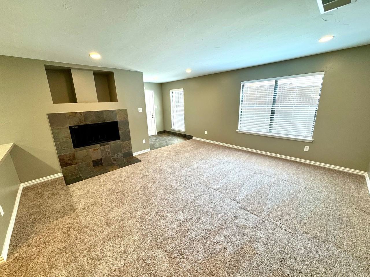 1331 Mission St - Photo 2 of 7