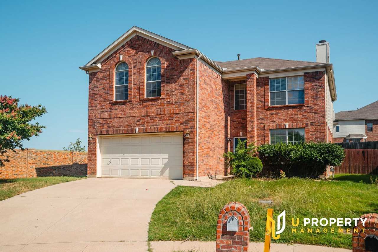 3501 Aldersyde Dr - Photo 2 of 34