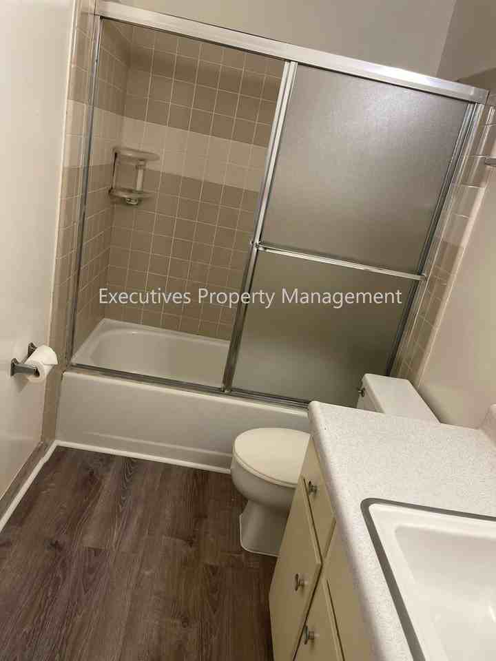 3475 Payne Ave - Photo 4 of 6