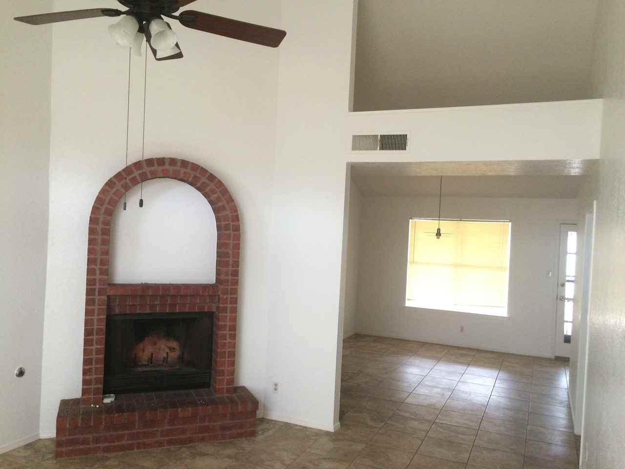 10644 Obsidian Street - Photo 2 of 7