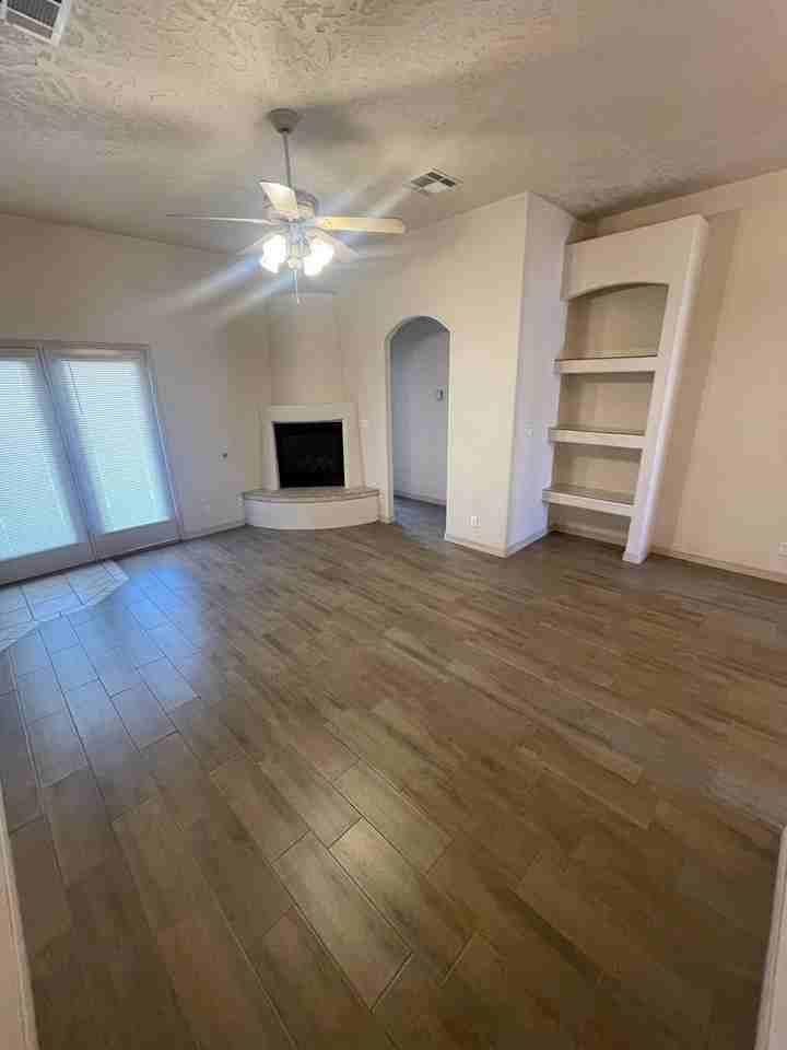 2677 Stellar Way - Photo 4 of 28